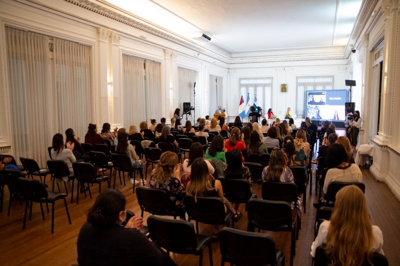 Conversatorio_Experiencias-y-Desafíos_para_la_Autonomía_de_las_Mujeres-5