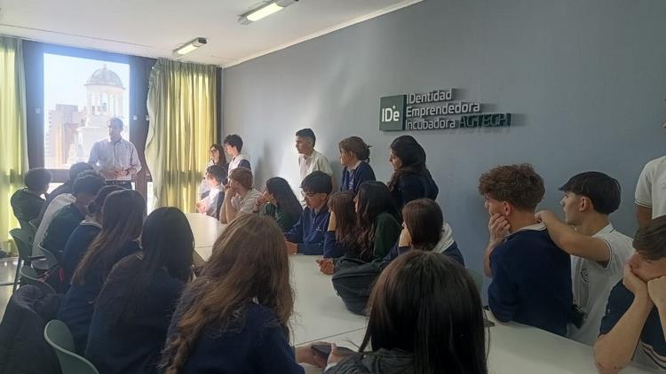 colegio del carmen visito la secretaria de desarrollo economico (11)